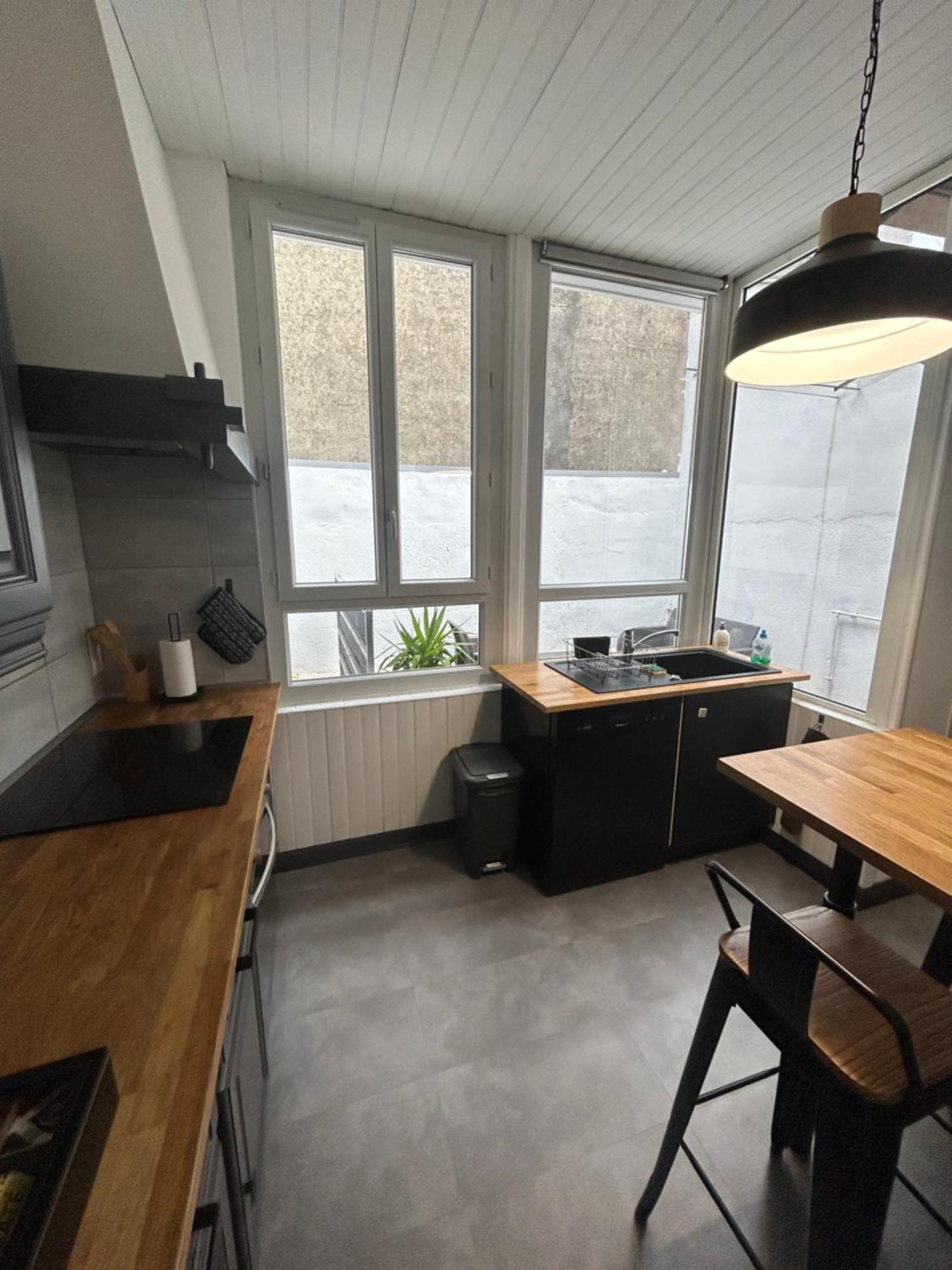 Maison De Ville Avec Garage Et Terrasse Lourdes Exterior photo